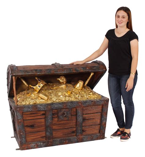 Large Pirate Treasure Chest .